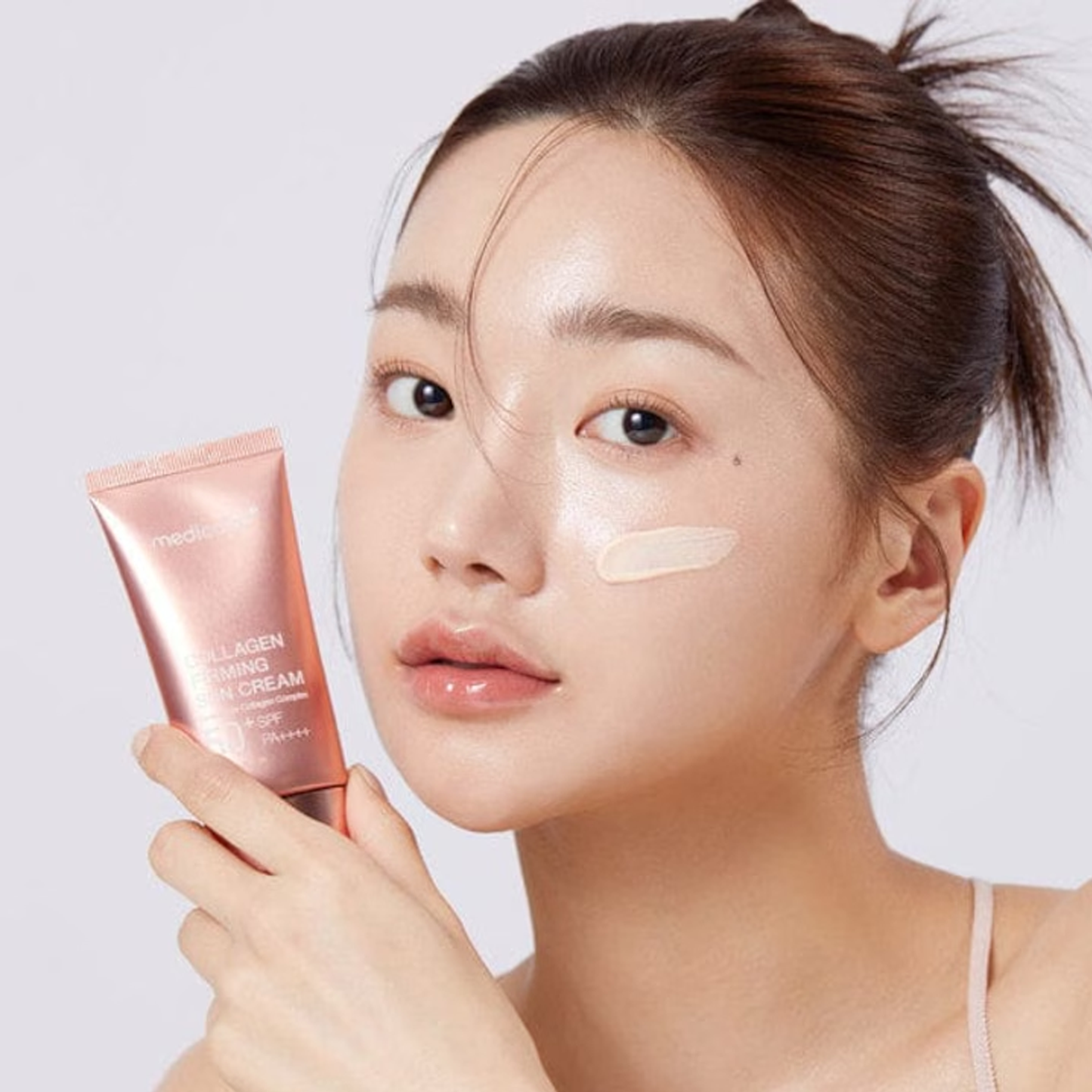 medicube Collagen Firming Sun Cream, 50ml - ingrediente și beneficii K-Beauty | SkinCare Korea